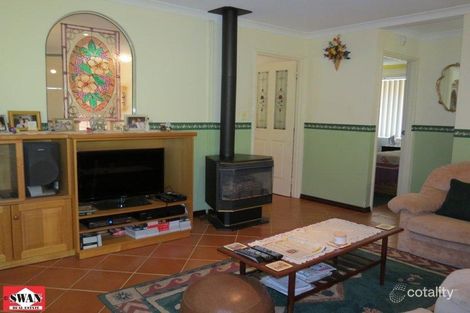 Property photo of 11 Pilbara Crescent Jane Brook WA 6056