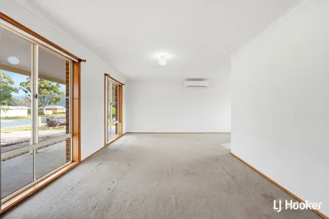 Property photo of 56 Clare Dennis Avenue Gordon ACT 2906