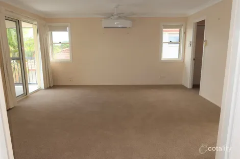 Property photo of 8 Sabrina Avenue Helensvale QLD 4212