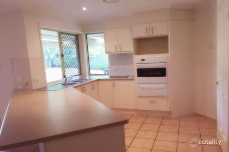 Property photo of 28 Bowood Place Parkinson QLD 4115