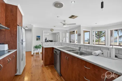 Property photo of 19 Olivebank Crescent Encounter Bay SA 5211