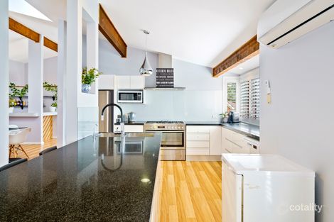 Property photo of 8 Letitia Close Green Point NSW 2251