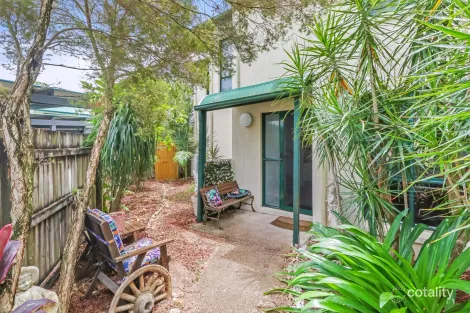 1/32 Lows Dr, Pacific Paradise, QLD 4564
