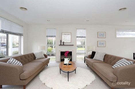 Property photo of 33 Stadium Circuit Mulgrave VIC 3170