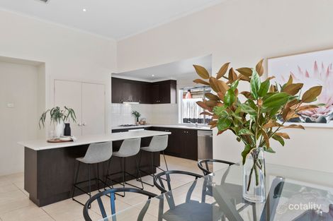 Property photo of 44 Noah Close Mornington VIC 3931