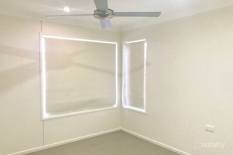 Property photo of 2/15 Ellem Drive Chinchilla QLD 4413