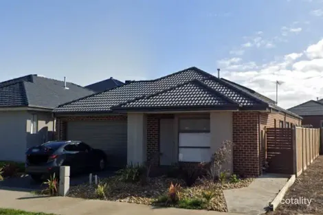 Property photo of 19 Tamarind Road Cranbourne North VIC 3977
