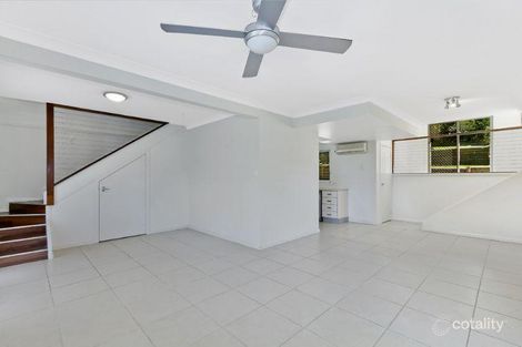 Property photo of 31 Shannon Parade Berkeley Vale NSW 2261