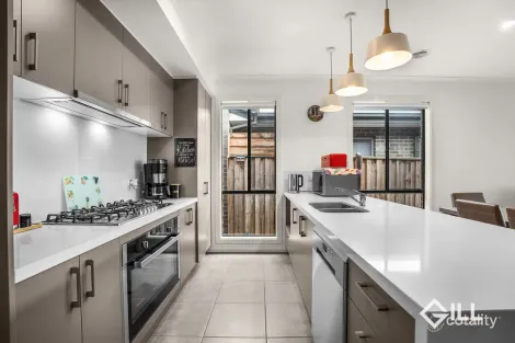 Property photo of 7 Orbit Street Clyde North VIC 3978