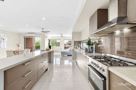 Property photo of 2/118 Thornhill Road Highton VIC 3216