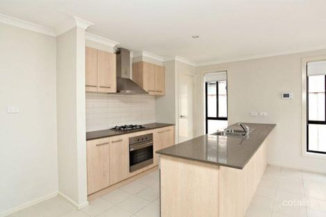 Property photo of 21 Gungurra Grove Wyndham Vale VIC 3024