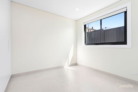 Property photo of 9 Shamrock Street Smithfield NSW 2164