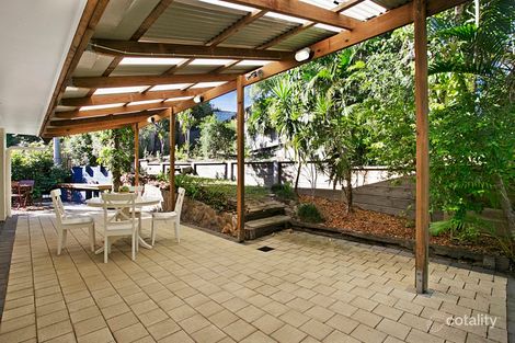 Property photo of 16 Saint Albans Street Kenmore QLD 4069