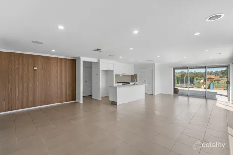 Property photo of 44-46 Oxbow Avenue Shepparton VIC 3630