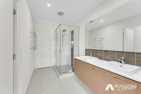 Property photo of 3 Everglade Street Yarrabilba QLD 4207