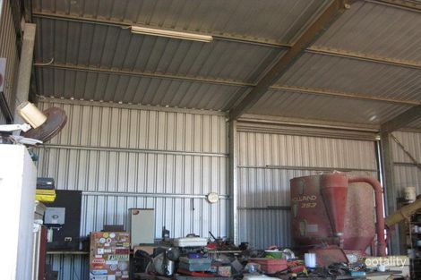 Property photo of 76 Old School Road Clermont QLD 4721