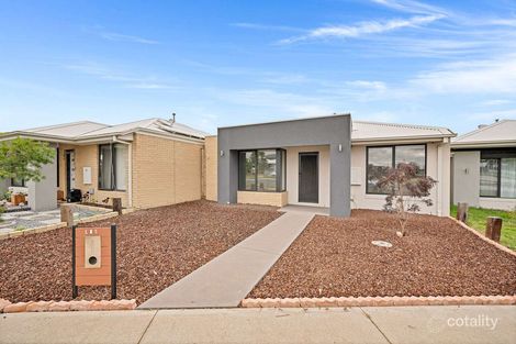 Property photo of 185 Wheelers Park Drive Cranbourne North VIC 3977