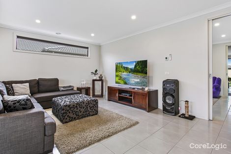 Property photo of 5 Chevrolet Road Cranbourne East VIC 3977