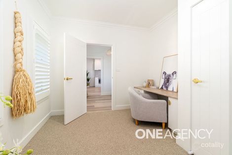 Property photo of 2 Lakesend Place Lake Albert NSW 2650