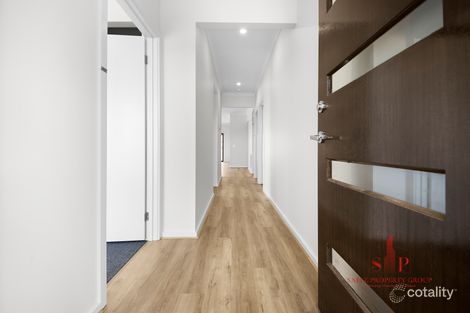 Property photo of 1 Yucca Street Wyndham Vale VIC 3024