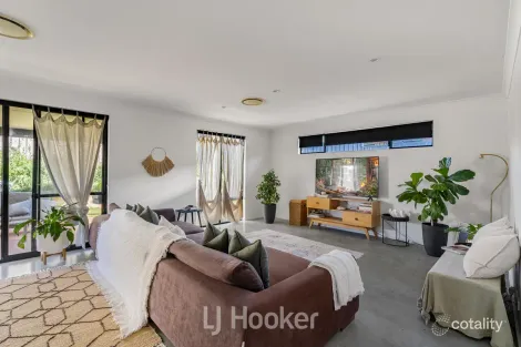 Property photo of 42 Martingale Drive Dunsborough WA 6281