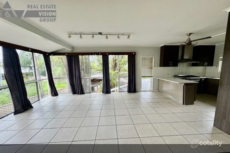 Property photo of 4 Roseanne Road Emerald QLD 4720