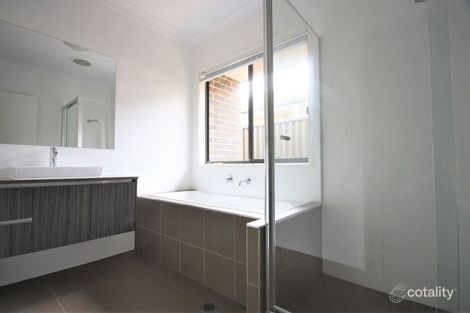 Property photo of 17 Warburn Street Gledswood Hills NSW 2557