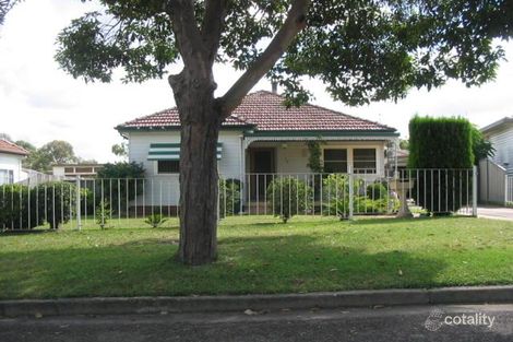 18 Blanc Ave, East Hills, NSW 2213