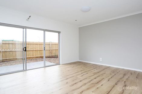Property photo of 43 Cotton Field Way Brookfield VIC 3338