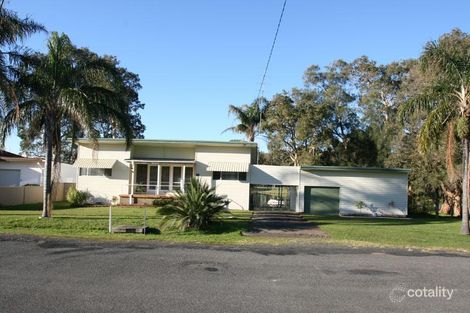 Property photo of 1 Natuna Avenue Budgewoi NSW 2262