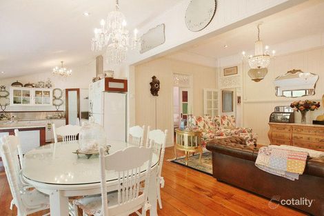 34 Mountain St, Pomona, QLD 4568