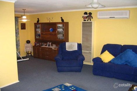 Property photo of 4 Kirkbride Way Craigieburn VIC 3064