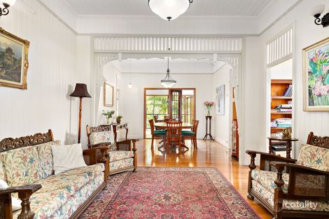 Property photo of 156 Simpsons Road Bardon QLD 4065