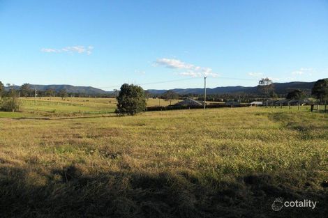 3 Eighth Ave, Millfield, NSW 2325