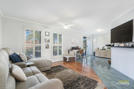 Property photo of 6 Bowerbird Avenue Eli Waters QLD 4655