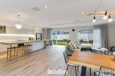 Property photo of 9 Owarra Boulevard Mount Duneed VIC 3217