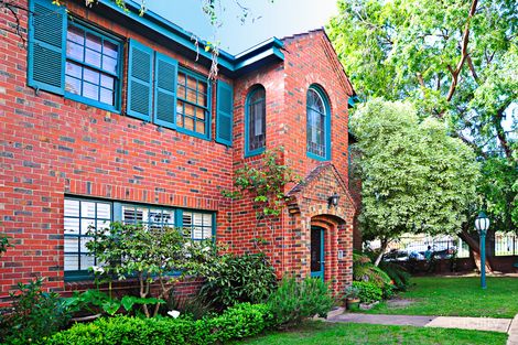 8/237 Dandenong Rd, Windsor, VIC 3181