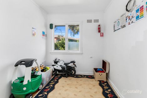 Property photo of 15 Elrington Place Cartwright NSW 2168