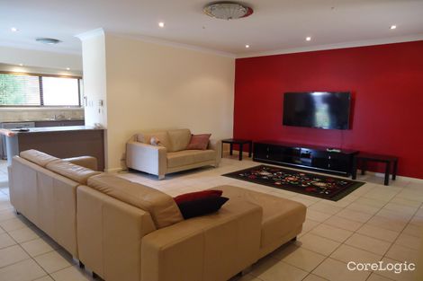 Property photo of 1/8 Pendle Way Pendle Hill NSW 2145