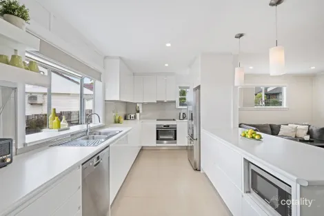 Property photo of 7 De Witt Place Fairfield West NSW 2165