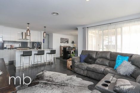 10 Turquoise Way, Orange, NSW 2800