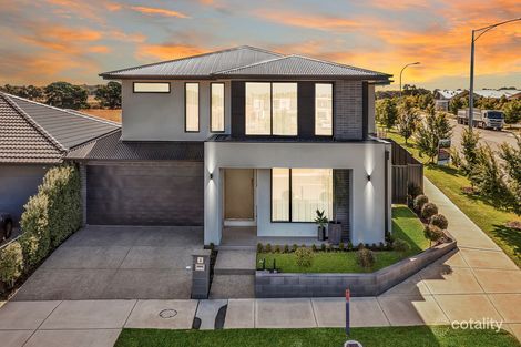 Property photo of 2 Millau Avenue Craigieburn VIC 3064