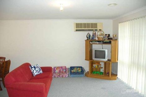 Property photo of 5 Flax Court Cranbourne North VIC 3977