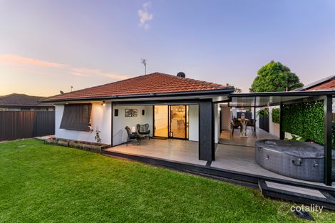 Property photo of 40 Gardendale Crescent Burleigh Waters QLD 4220