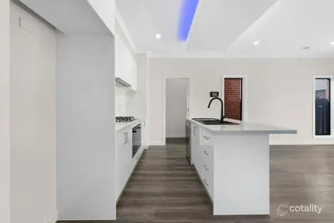 Property photo of 25 Direction Drive Tarneit VIC 3029