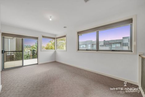 Property photo of 2 Meyers Lane Caroline Springs VIC 3023