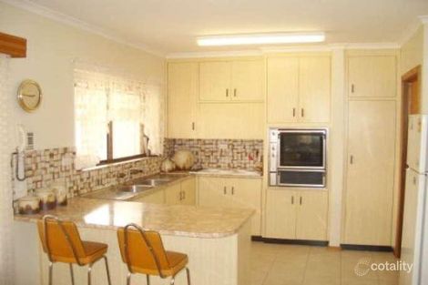 Property photo of 4 Trantalis Court Loxton SA 5333