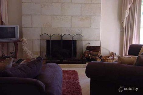 Property photo of 4 Tea Tree Place Somerville VIC 3912