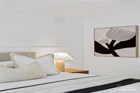 Property photo of 1 Lochaber Avenue Frankston VIC 3199