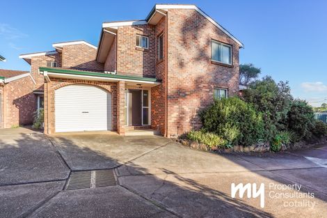 Property photo of 18/18 Hosking Crescent Glenfield NSW 2167